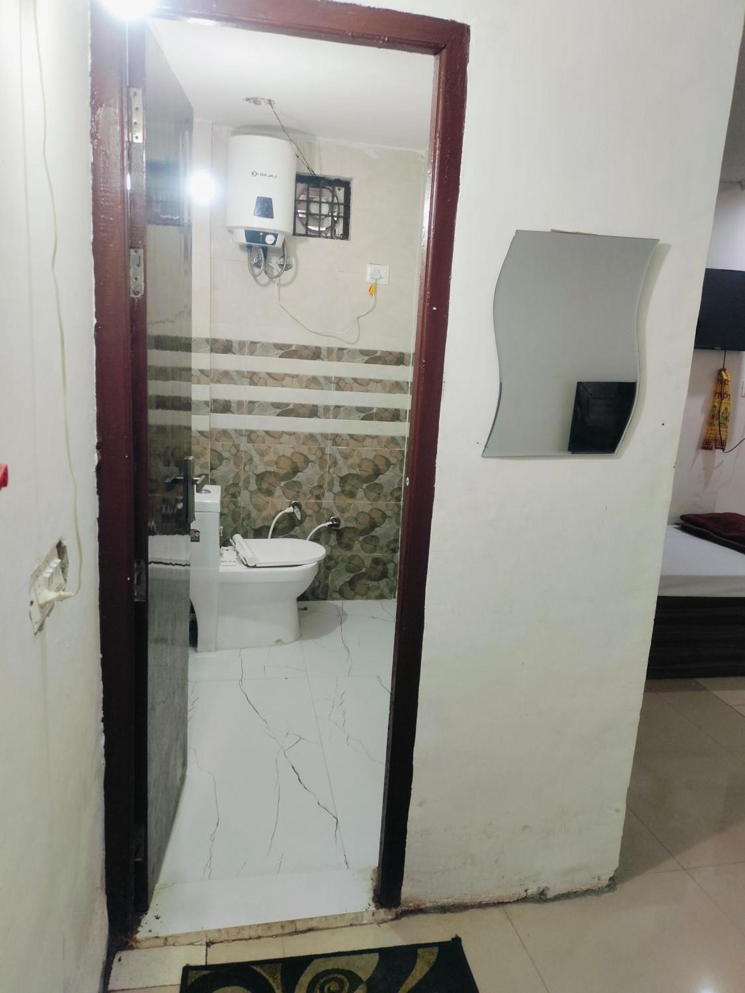 Amit Guest Innn Vrindavan Ngoại thất bức ảnh